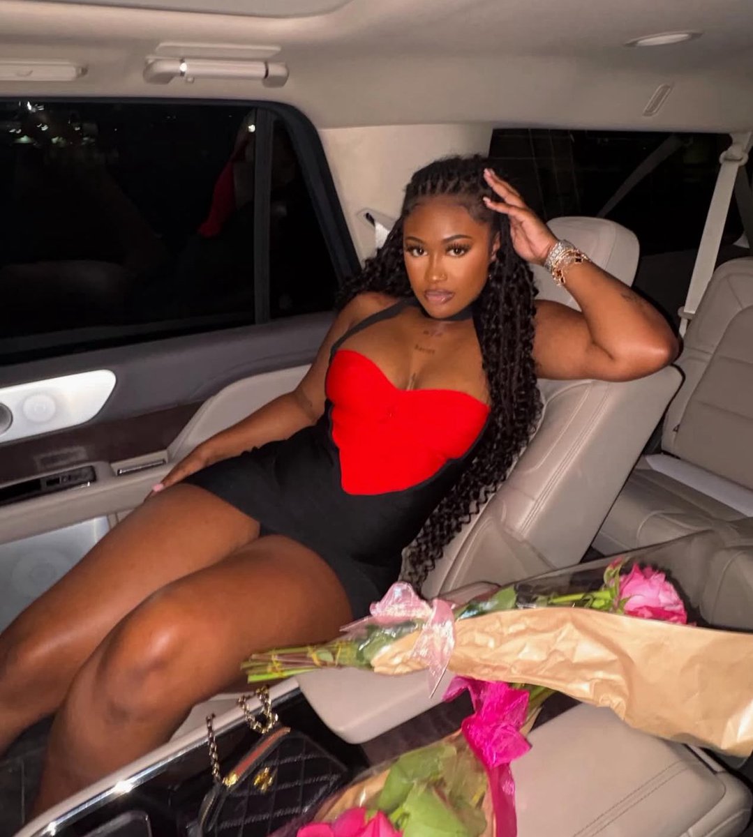 With3Is's tweet photo. Sweetheart with a strict program. https://t.co/cdbuCRcTqI