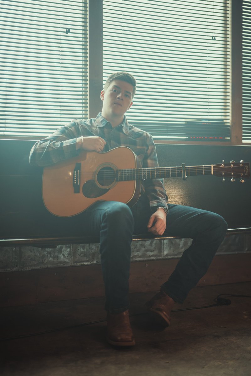 JetJurgensmeyer's tweet image. Thank you guys for the support on my newest release, "Prove Me Wrong"! You can stream today everywhere you listen to music!!

#jetjurgensmeyer #provemewrong #newmusic #newrelease #streamnow