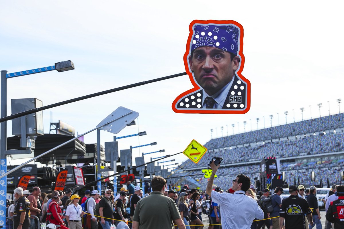 Sam Hunt tweet media