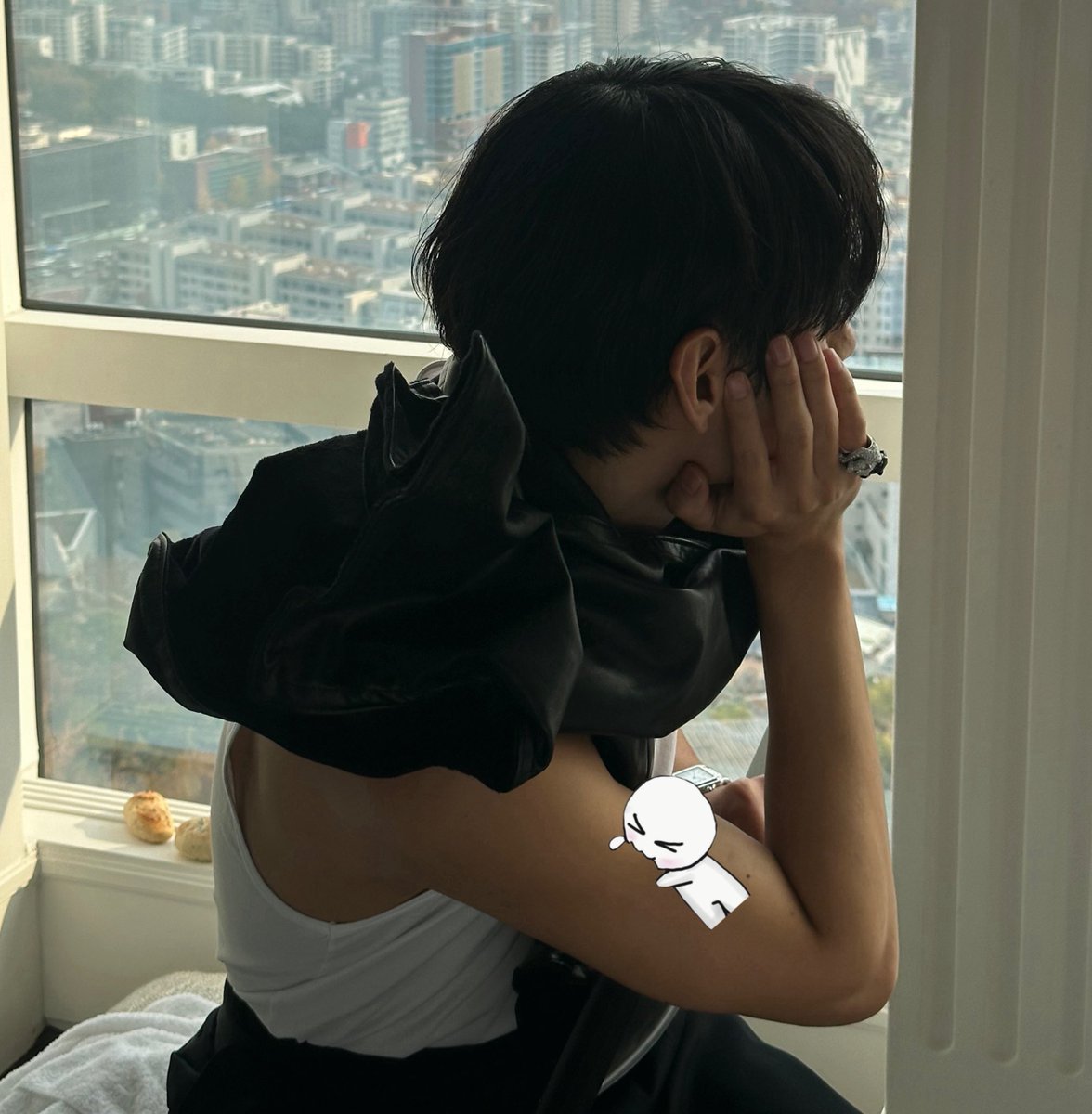 sceneryforthv's tweet image. girl dinner