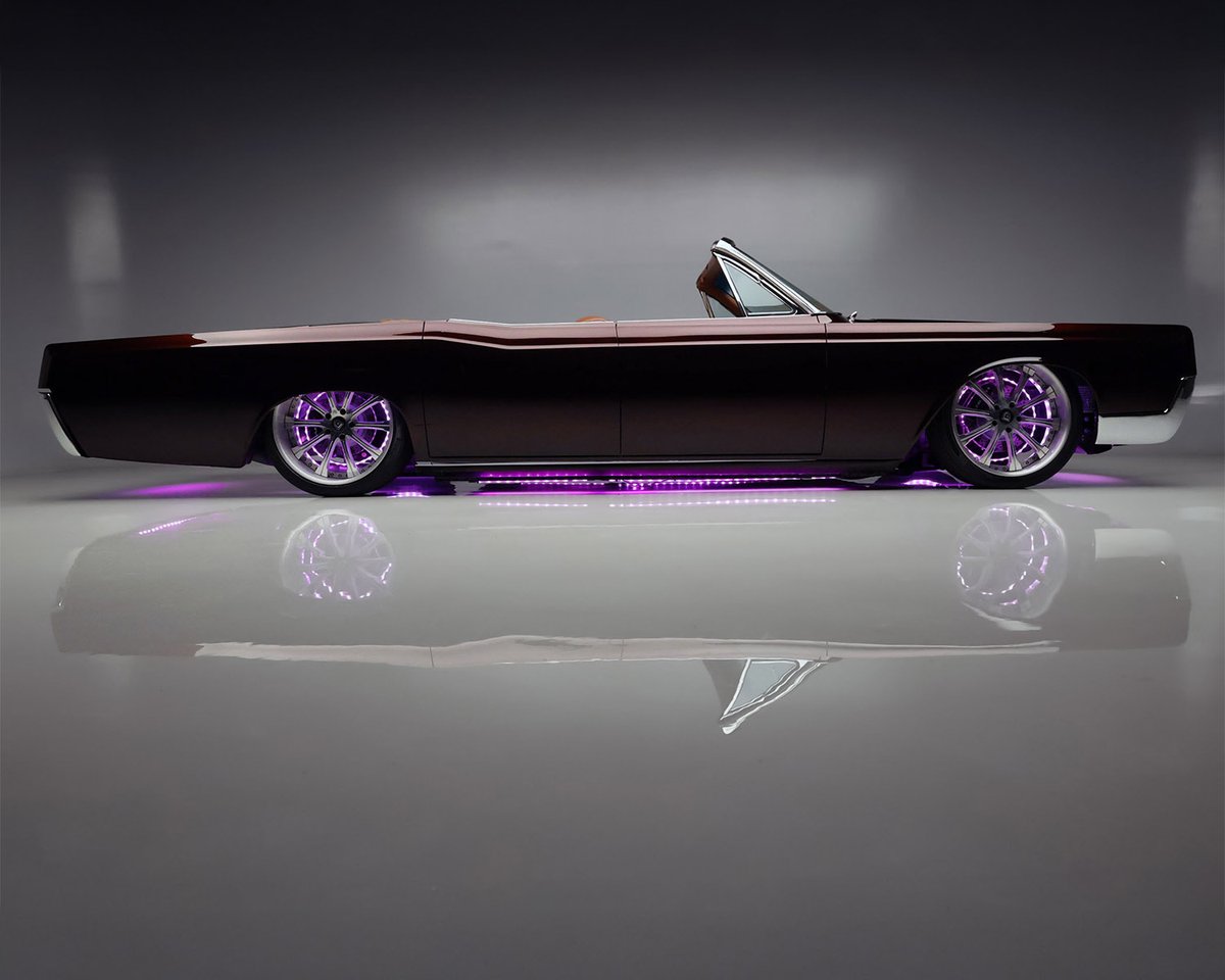 Barrett_Jackson's tweet image. Classic luxury with custom presence. This 1967 @LincolnMotorCo #Continental Custom #Convertible sold for $506,000 at the 2026 Scottsdale Auction.

#Consign today and bring your vehicle to the Palm Beach #Auction, Apr. 16-18!

Consign now: bit.ly/PB26TW-Consign