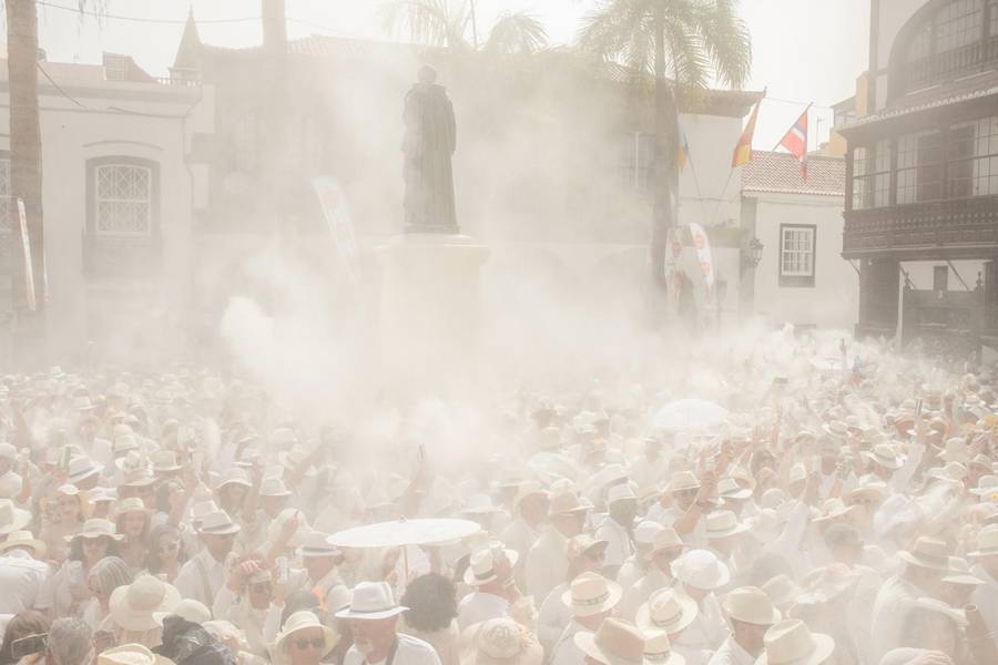 elapuron's tweet photo. El alma indiana vuelve a conquistar el corazón de La Palma
https://t.co/2RFcMzJf99
#Indianos #losindianos #santacruzdelapalma #LaPalma #carnvalpalmero #carnaval #almaindiana https://t.co/xg6oyPH9qt