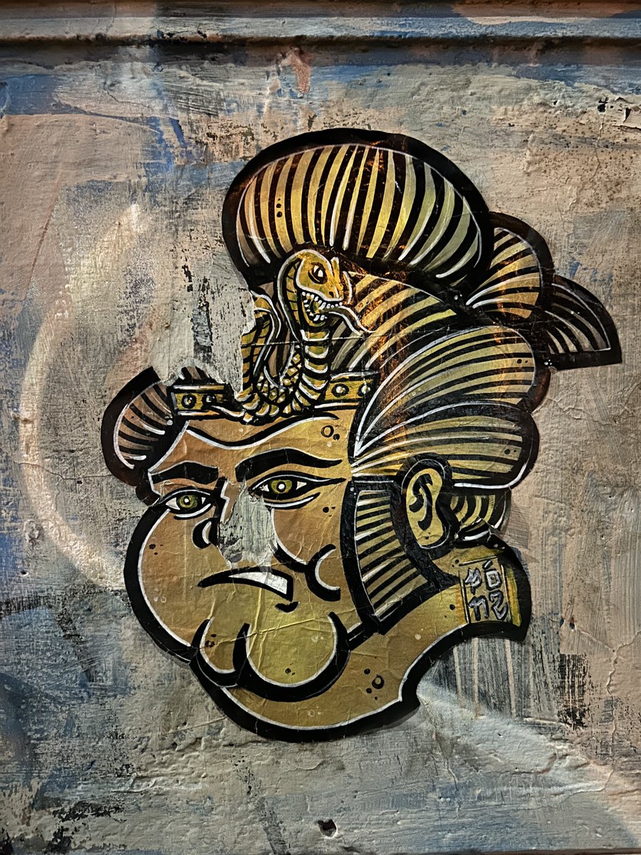 timelessflo's tweet image. Roma 🖤