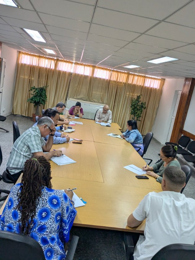 Coordinación de tareas de la #UCMPinar, dónde se planifican las estrategias de trabajo de la institución.

#CubaEstáFirme