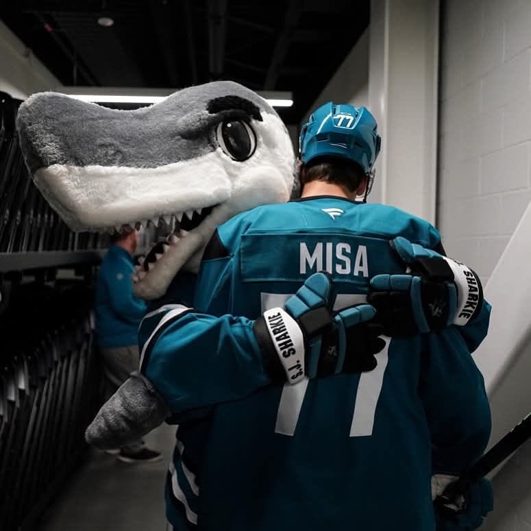 wonisul's tweet image. MICHAEL MISA BIRTHDAY WHOS UP