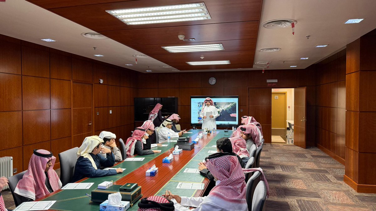 ثانوية خميس مشيط الأهلية tweet media