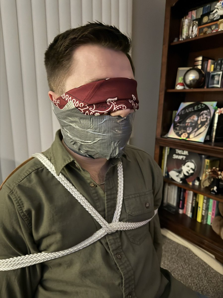ColeinCaptivity's tweet photo. Had a little fun with @kinkmate13 a little bit ago. He was kind enough to sit me down and show me the ropes! 😉 https://t.co/eksHKhWc9n