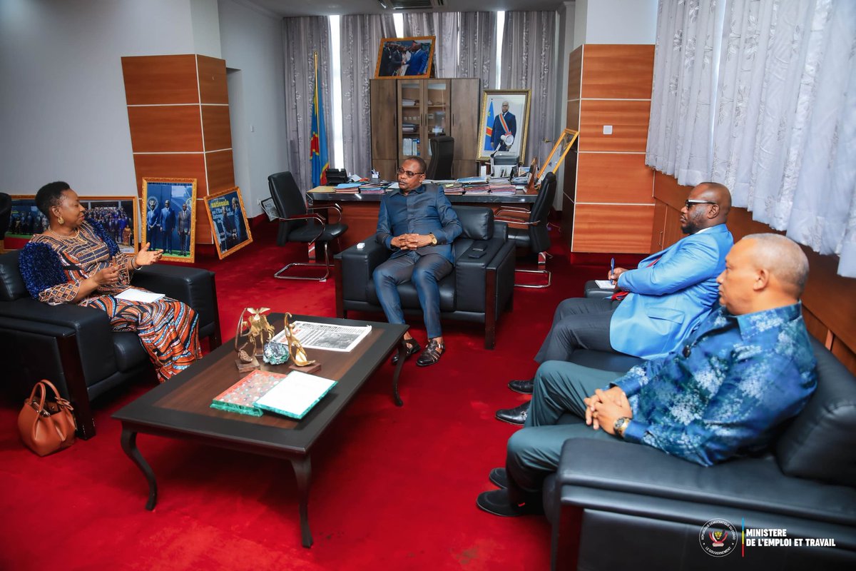 MinEmploiTraRDC's tweet image. #URGENCE 

Nouvelle IGT a.i Mugalu Muteba Marie, reçue par le Ministre de tutelle Ferdinand MASSAMBA WA MASSAMBA.

Nommée récemment Inspecteur Général du Travail ad intérim par le Ministre de l’Emploi et Travail, Ferdinand MASSAMBA WA MASSAMBA, Madame Mugalu Muteba Marie a été