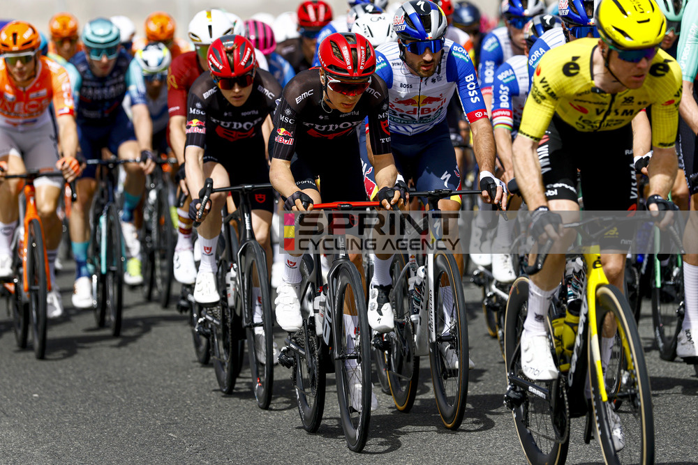 FanClubMoscon's tweet image. 📷 📷 📷 📷 Forza Gianni #Moscon 📷 📷 📷 📷 #giannimoscon #TrattoredellaValdiNon #redbullborahansgrohe #borahansgrohe #BORAhansgrohe2026 #rbh #rbhprocycling #UAETour #UAETour2026 stage 1