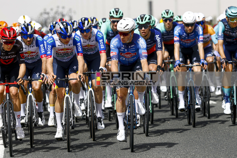 FanClubMoscon's tweet image. 📷 📷 📷 📷 Forza Gianni #Moscon 📷 📷 📷 📷 #giannimoscon #TrattoredellaValdiNon #redbullborahansgrohe #borahansgrohe #BORAhansgrohe2026 #rbh #rbhprocycling #UAETour #UAETour2026 stage 1