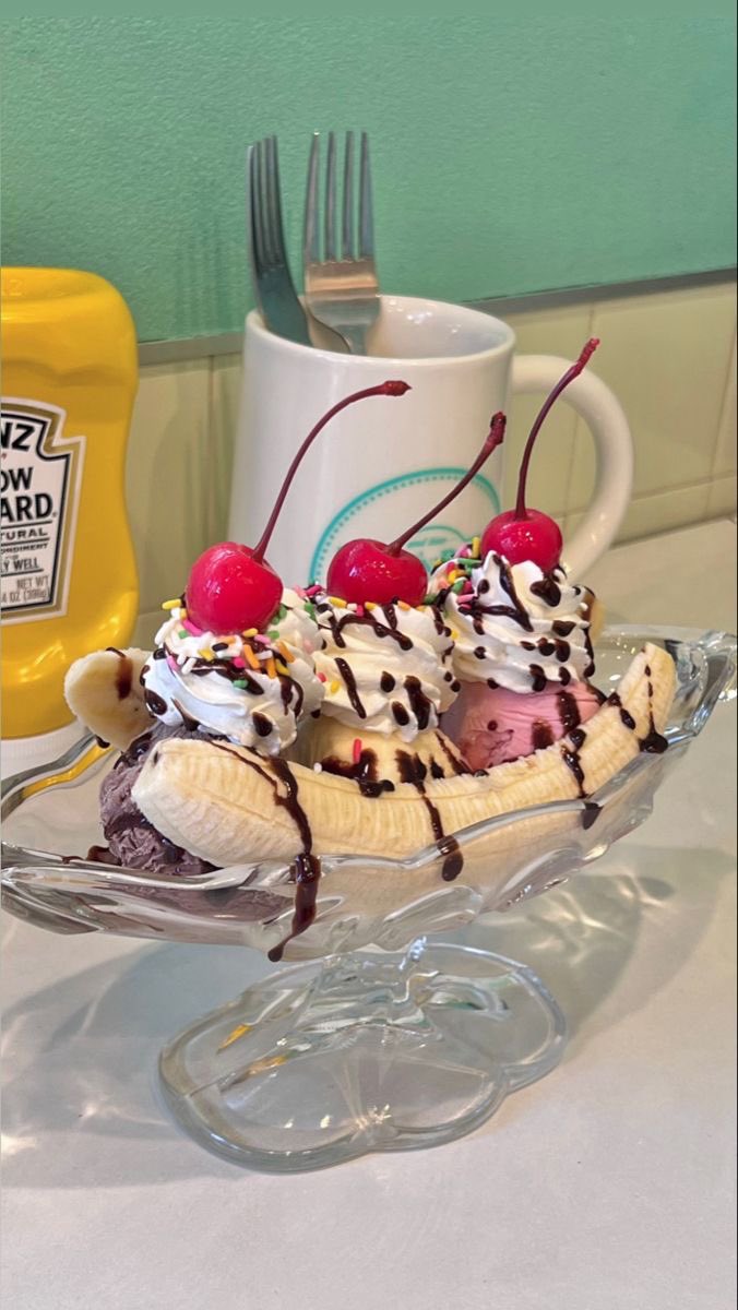 sharpestgraces's tweet image. 