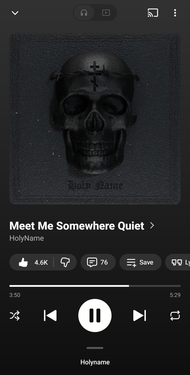 e l l i e tweet media