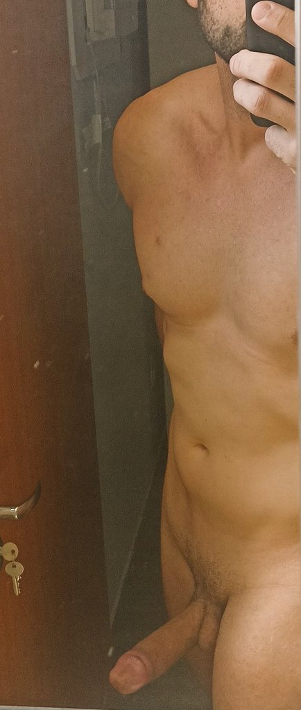 E o Carnaval por aí?
Queria botar meu trio na avenida de alguem 🥵😈
privacy.com.br/profile/Mineir…