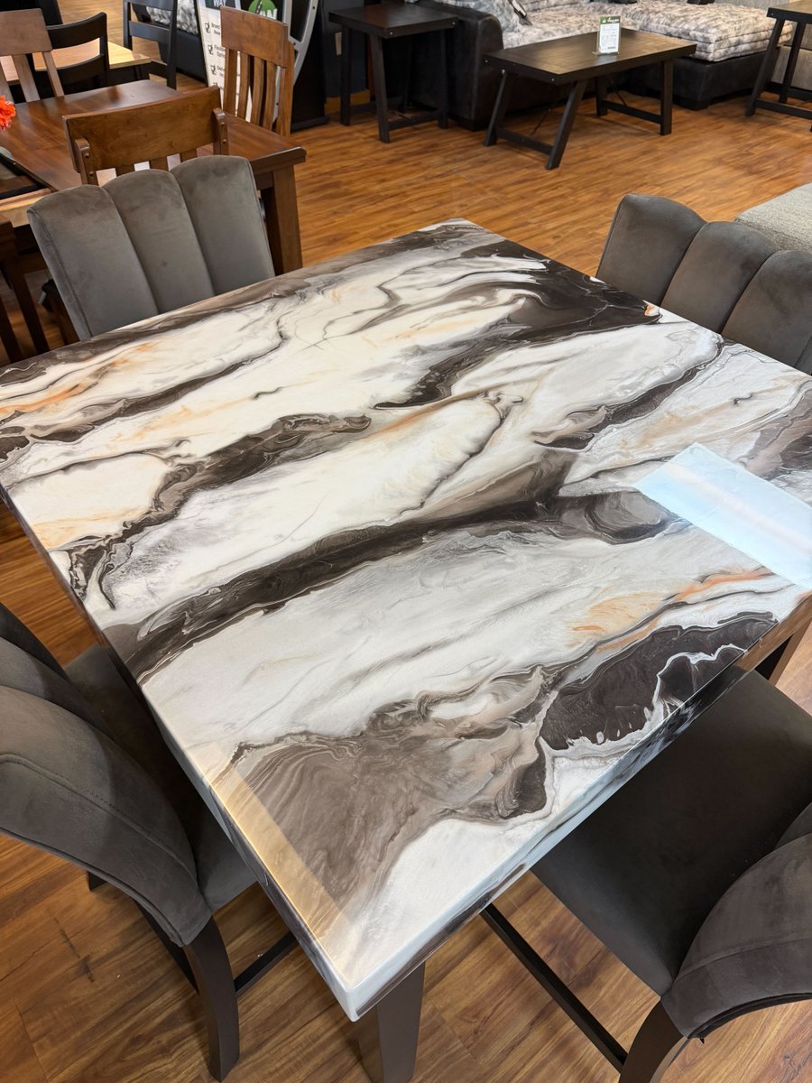 SmartWayTN's tweet photo. ASHLEY 5PC Dining Set. The faux marble tabletop mixes white w/ light &amp; dark brown veining for a polished look. Only $26.99/wk for 78 wks | Stock #14471. ✅ Quick Approval Process – https://t.co/5hTsfEfFJv ✅ No Credit Checks ✅ Delivery Available. https://t.co/uuMBIv4LEm https://t.co/waFedGHrca