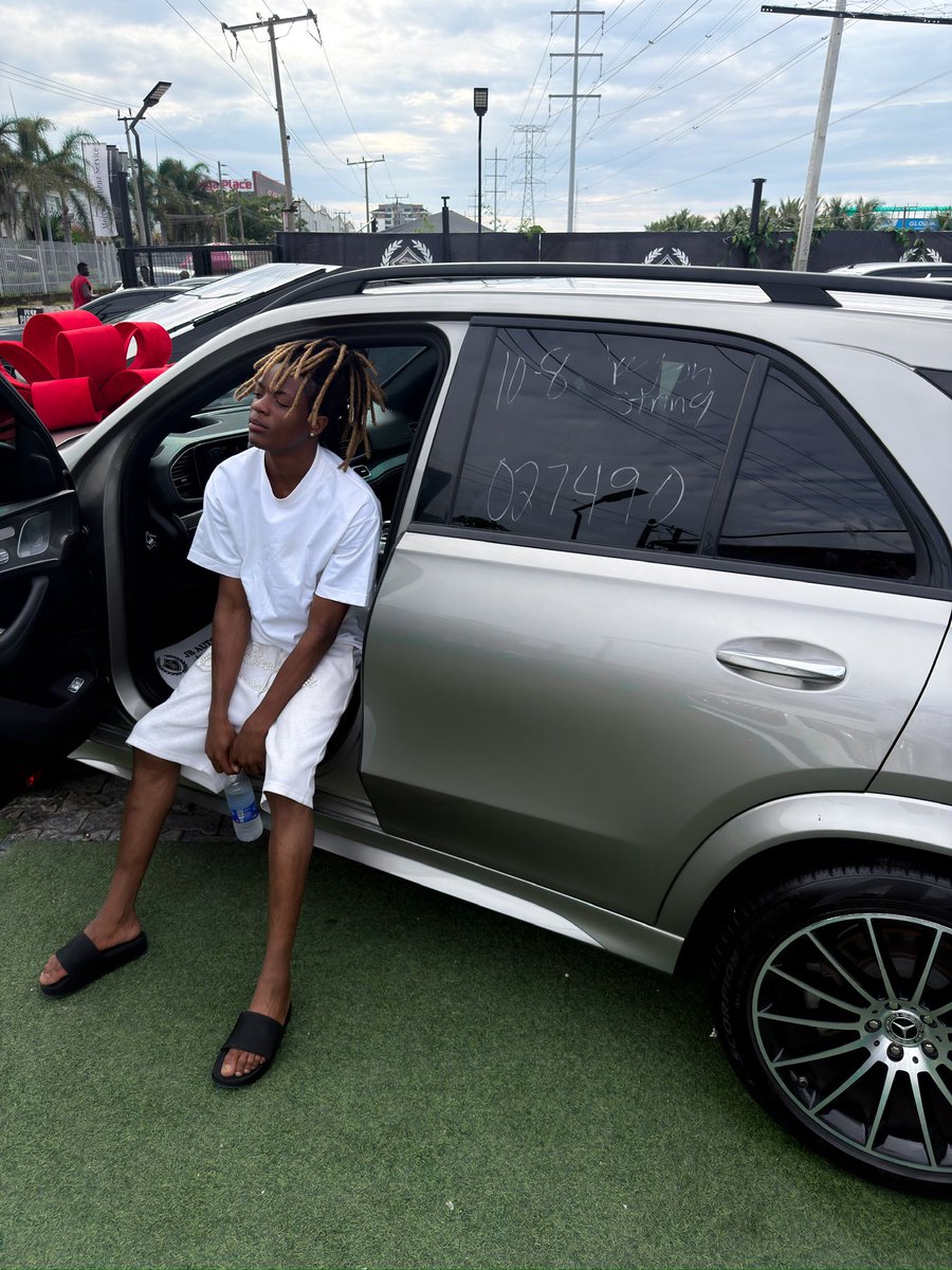 Teee_dollar tweet media