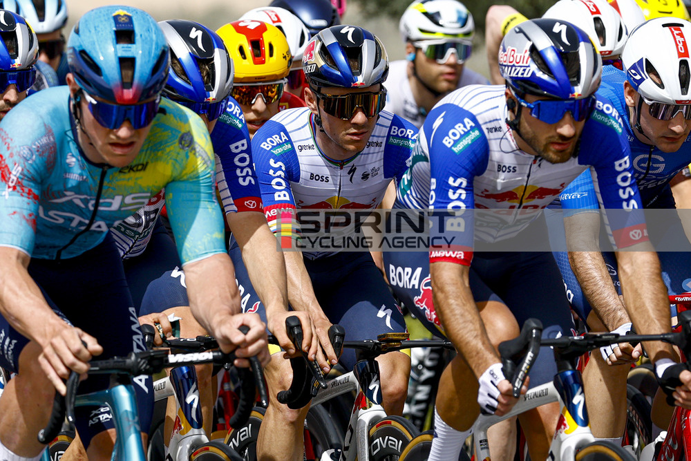 FanClubMoscon's tweet image. 📷 📷 📷 📷 Forza Gianni #Moscon 📷 📷 📷 📷 #giannimoscon #TrattoredellaValdiNon #redbullborahansgrohe #borahansgrohe #BORAhansgrohe2026 #rbh #rbhprocycling #UAETour #UAETour2026 stage 1