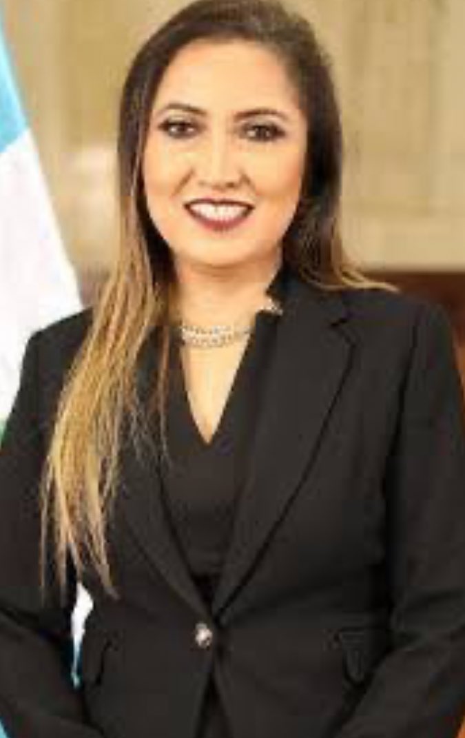 PAREDES GANA LA PRESIDENCIA DE LA CSJ 

#INFORMACION CLASIFICADA 

La presión demócrata está desapareciendo de las instancias del país libre que tiene que ser Guatemala; en estos momentos eligieron a la nueva presidente del Organimo judicial y Corte Suprema de Justica, 

Claudia