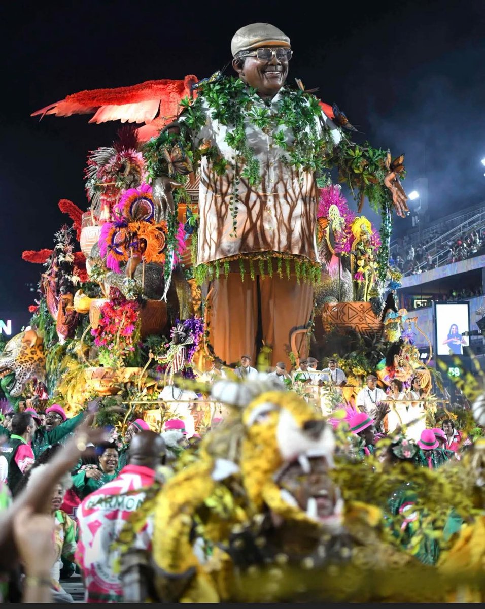 Denise_LC tweet media