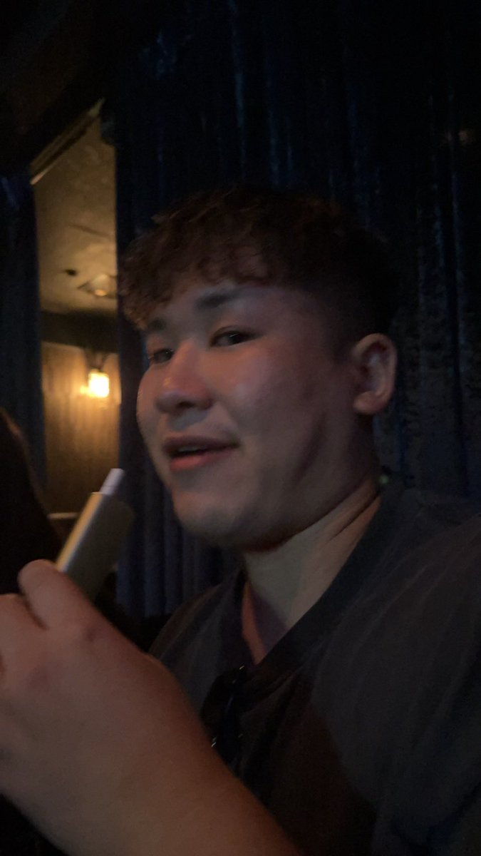 minatokukyoudai's tweet photo. 佐藤顕明(サトウケンメイ)
通称"サモエドくん"

六本木を中心に多数のキャバ嬢から
金品を搾取している詐欺師です

それだけにとどまらずバーの数百万数千万の売り掛けからの無銭飲食もしているドクズ

この馬鹿野郎の情報大大大募集！

港区歩けないようにしてやるから楽しみにしてな😌

港区の店舗も出入りさせないように
こいつは他人名義のクレジットカードで飲み歩いてるらしいが、他人名義のクレジットカードを使わせる行為も下記に当たるからな。

・詐欺罪
・電子計算機使用詐欺罪
・共同正犯