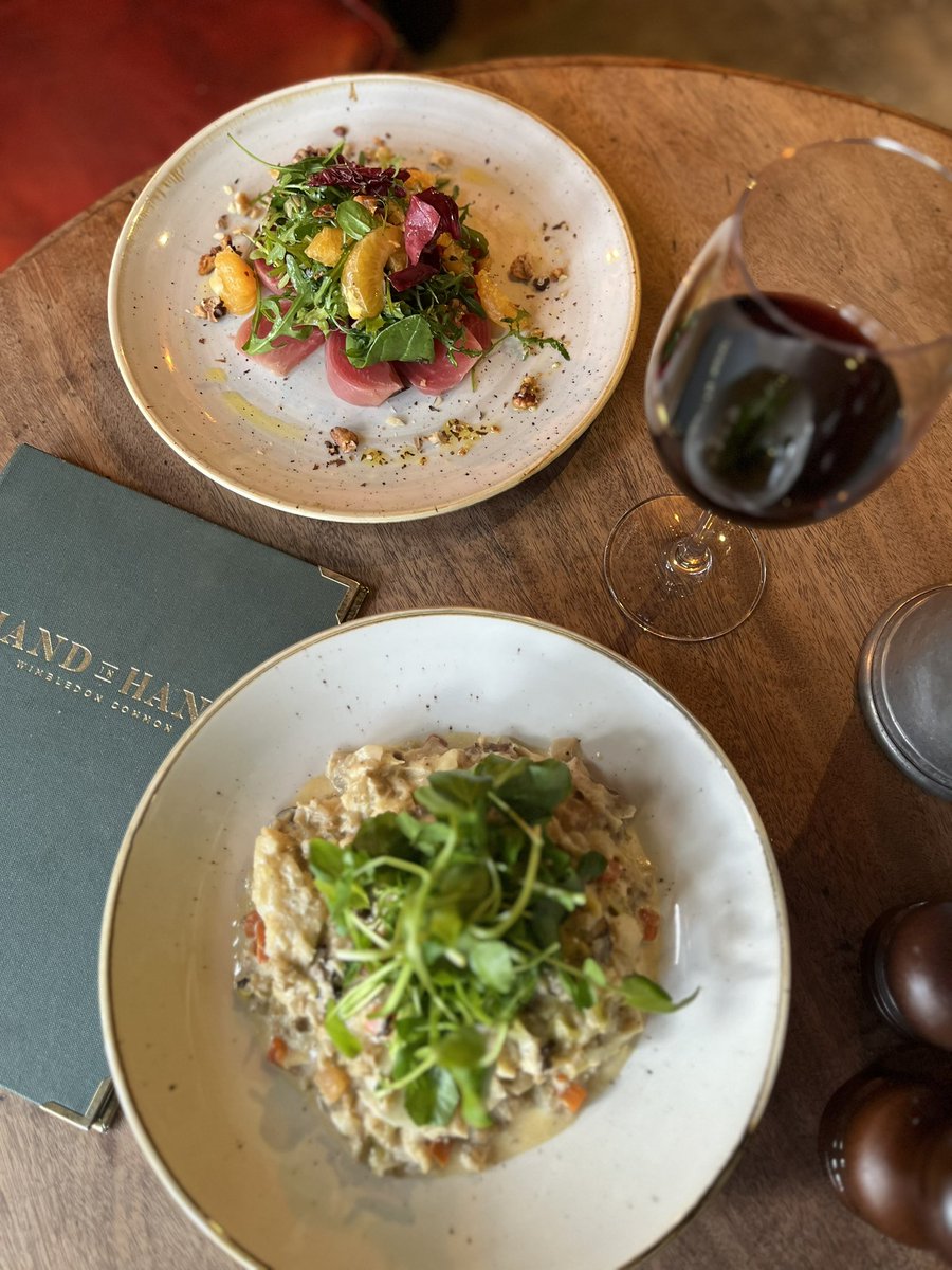 The Hand in Hand tweet media