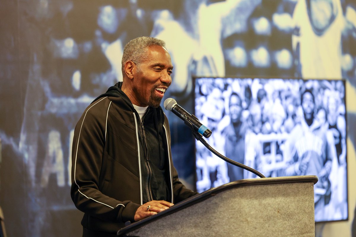 Drake University tweet media