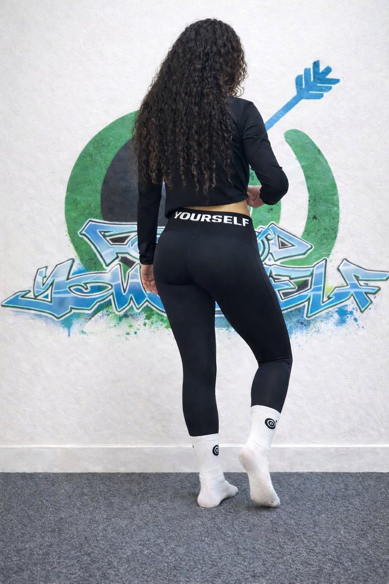 Foundyourselfclothing tweet media