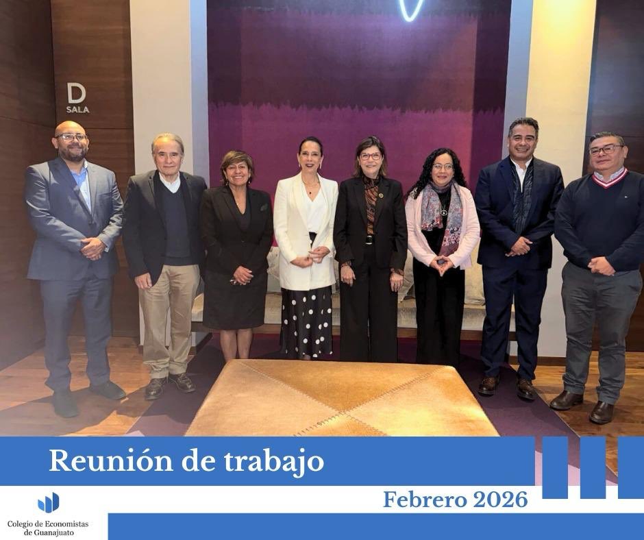 CEE_Gto's tweet photo. El Consejo Directivo del Colegio de Economistas del Estado de Guanajuato revisó avances y proyectos clave, reafirmando su compromiso con el análisis económico y el desarrollo regional. 📈
#CEE #Guanajuato #TrabajoColegiado https://t.co/HtL7hS96sj