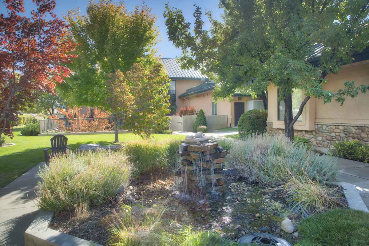 Recovery is possible.

At Center for Change, we witness courage every single day: courage to begin, to keep going, and to believe that healing can happen. Whether someone is just starting their journey or continuing the work, every step forward matters.