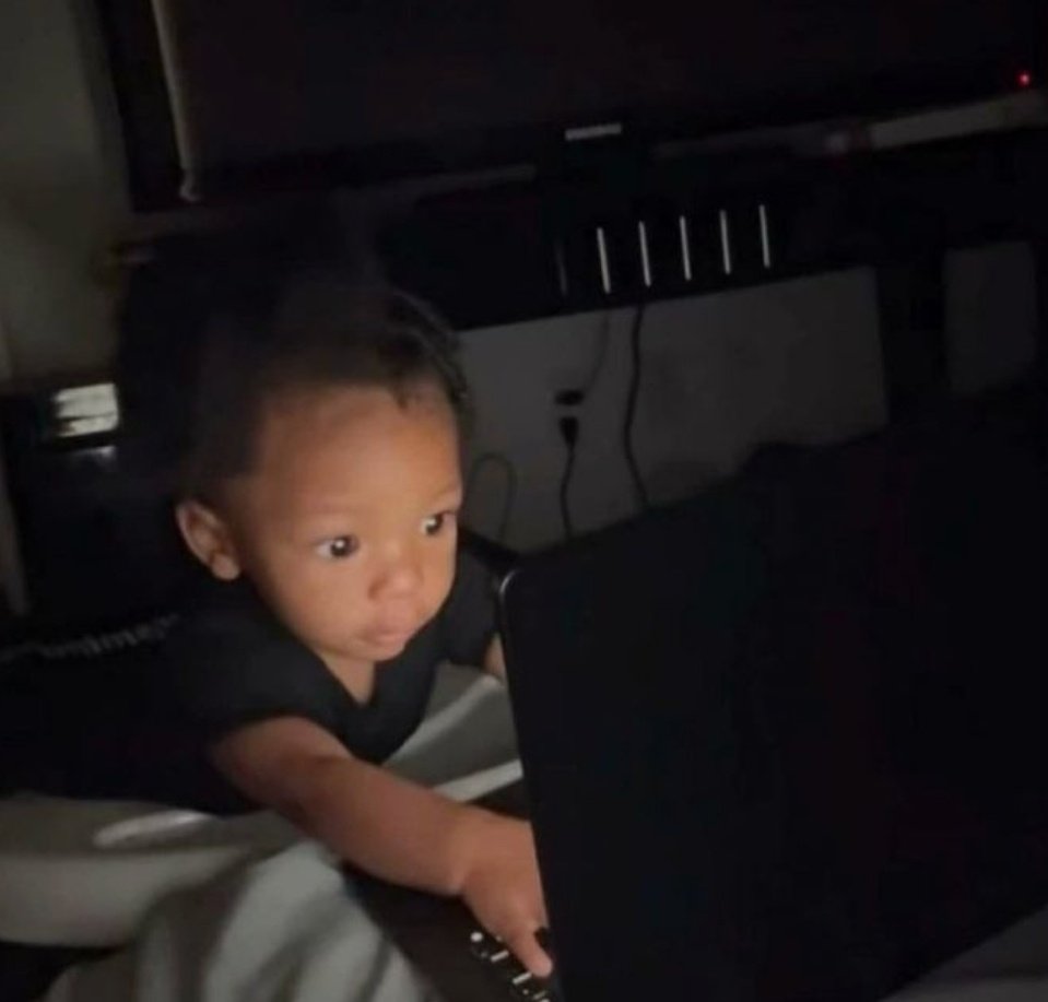 fwtimini's tweet image. Me up at 3AM after I finished a good tv series and now l'm just googling the cast