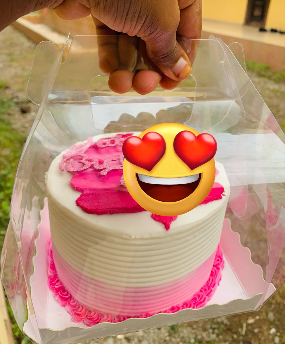 Larabaa55's tweet image. Not just a cake… it’s a masterpiece you can eat 😍🍰
Please Follow this account and patronize me thank you❤️
#CakeArt #BakingMagic #barca #Fifa #congo #follow