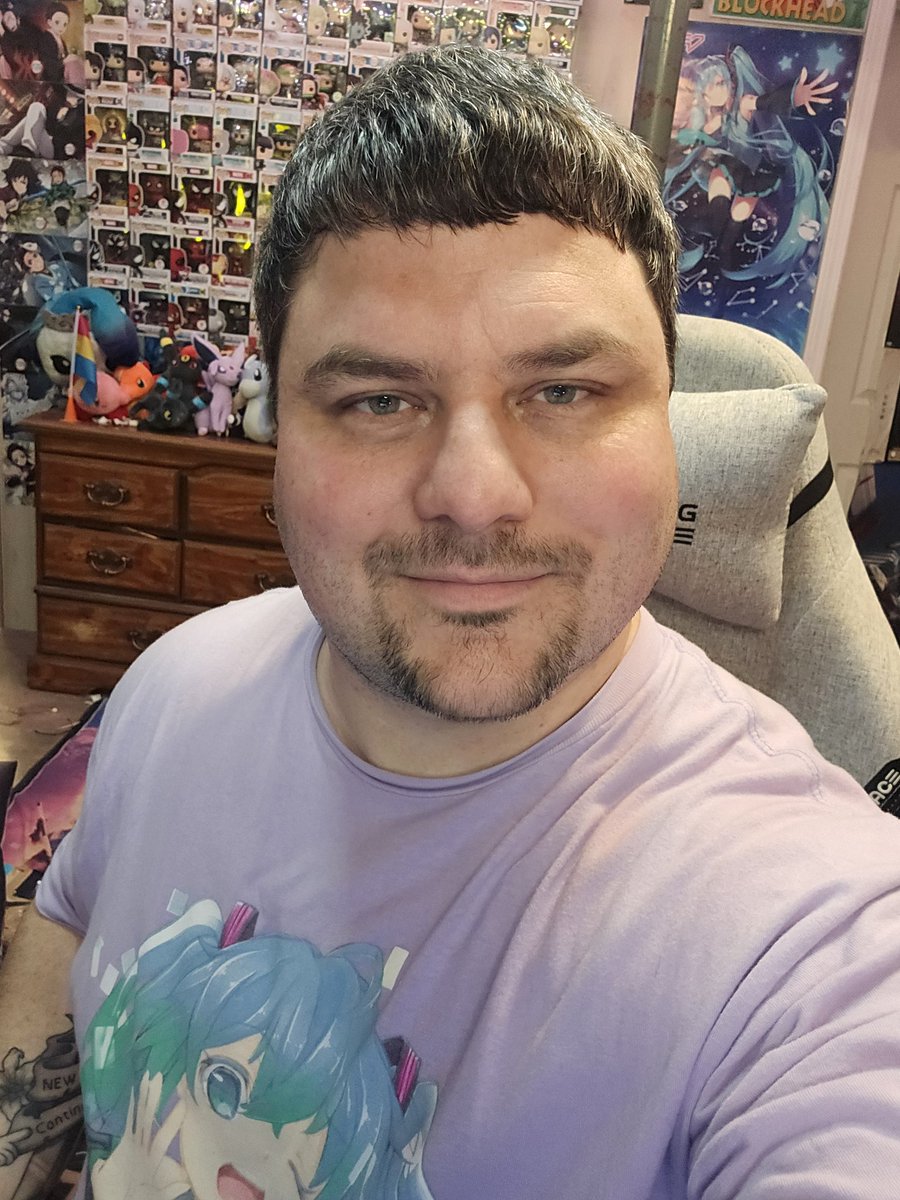 I'm Back! 

Live with NieR!

Join me for an awesome &amp; cozy-chaotic time! 

twitch//madcupid