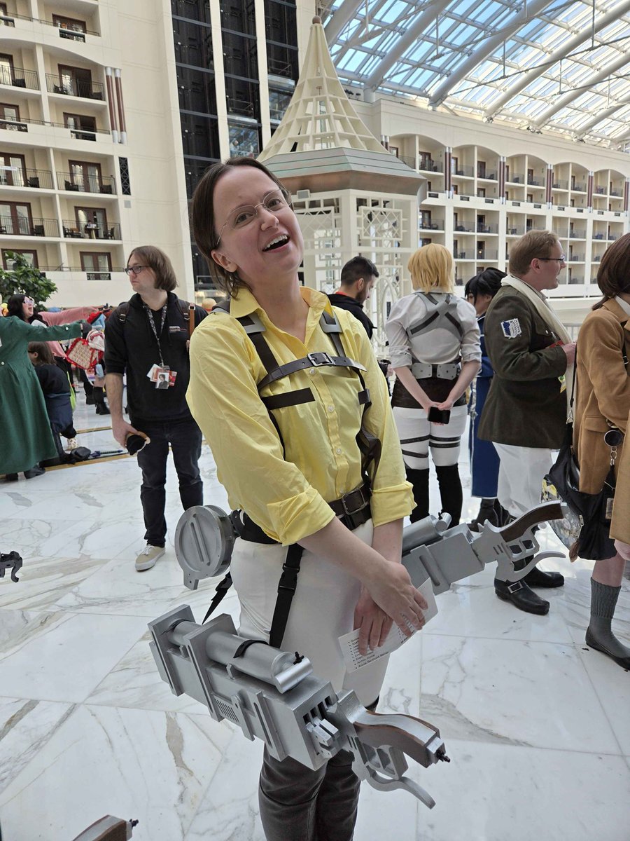 My friend caught me in 4K saying “oh my god I just met people who read my fic” <a href="/prvt_tucker/">Tucker🤖💣 💚💜 levihan era</a> <a href="/jaeger_sandwich/">羽 Theta</a> I cannot fucking BELIEVEEEEEEE we just happened upon one another in person!! What an incredible time I had with y’all ❤️❤️