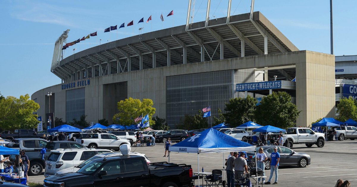 A spring game will return to Kroger Field on April 18. Clear your calendars now.

➡️on3.com/teams/kentucky…