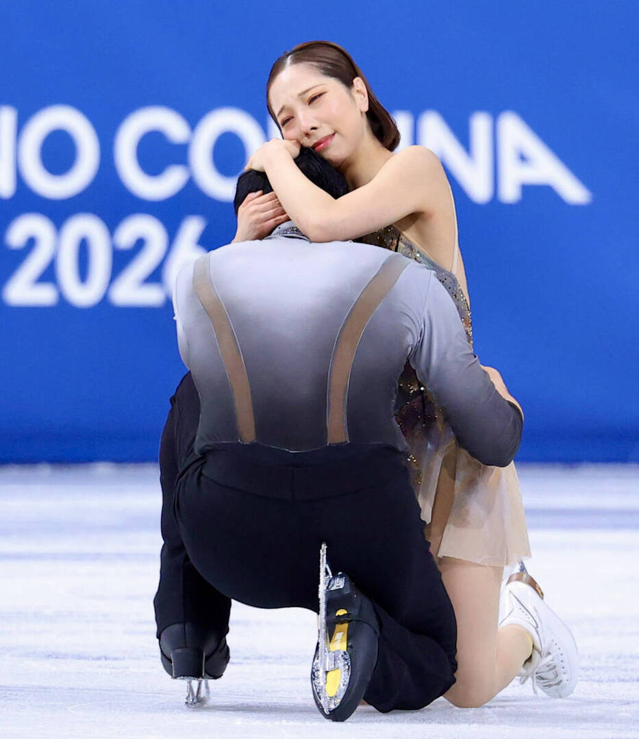 【五輪】りくりゅう、五輪史上最大の逆転劇　日本ペア初の金メダル　涙の世界最高締め　失意のＳＰ５位翌日に魂の滑り
hochi.news/articles/20260…
#フィギュアスケート #figureskating