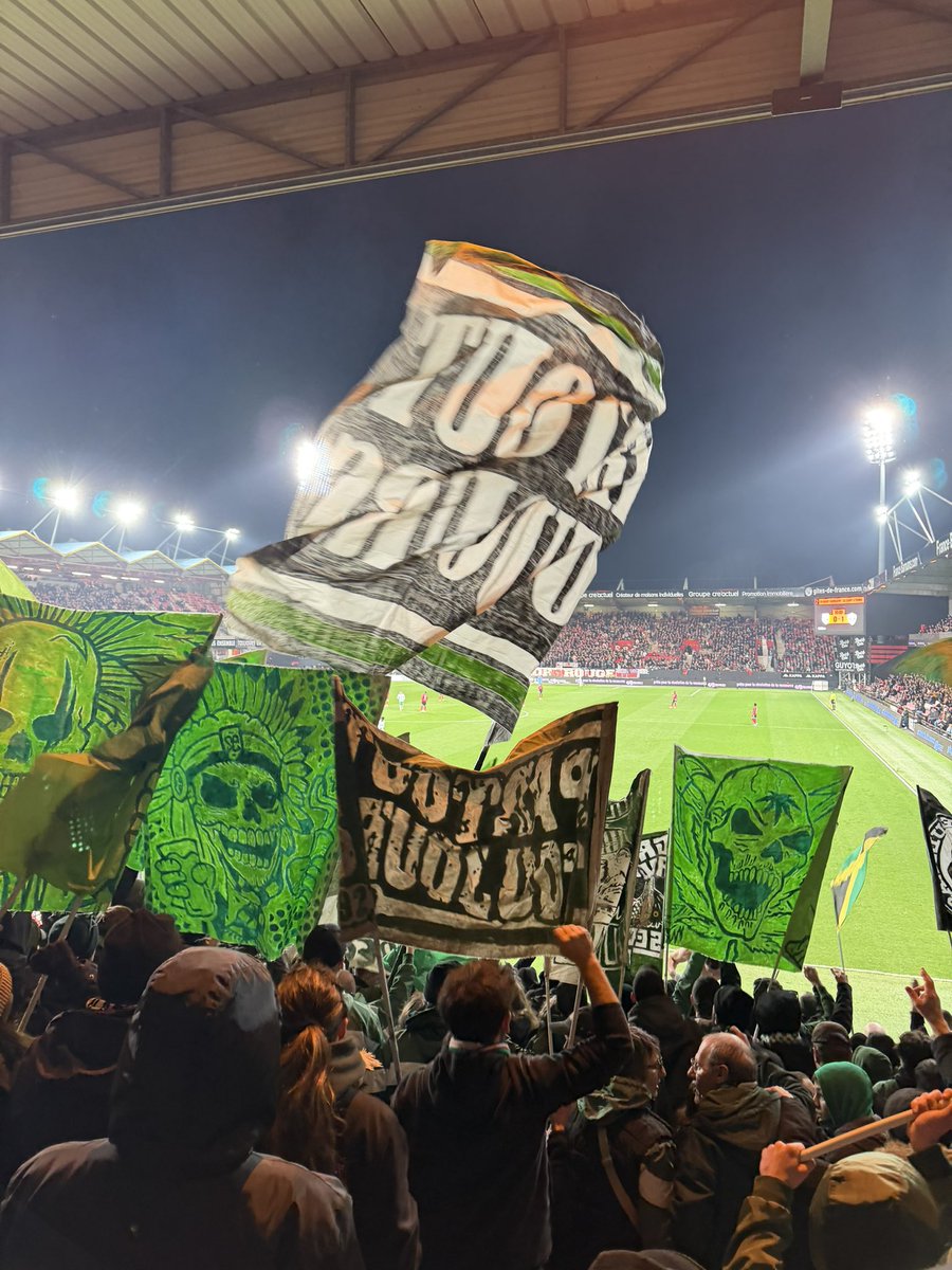 Clement38 tweet media