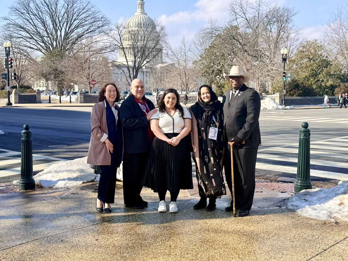 CommUnityCareTX tweet media