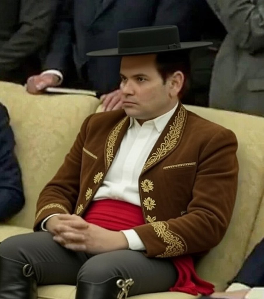 This Mom Says 🪔🌴 tweet media