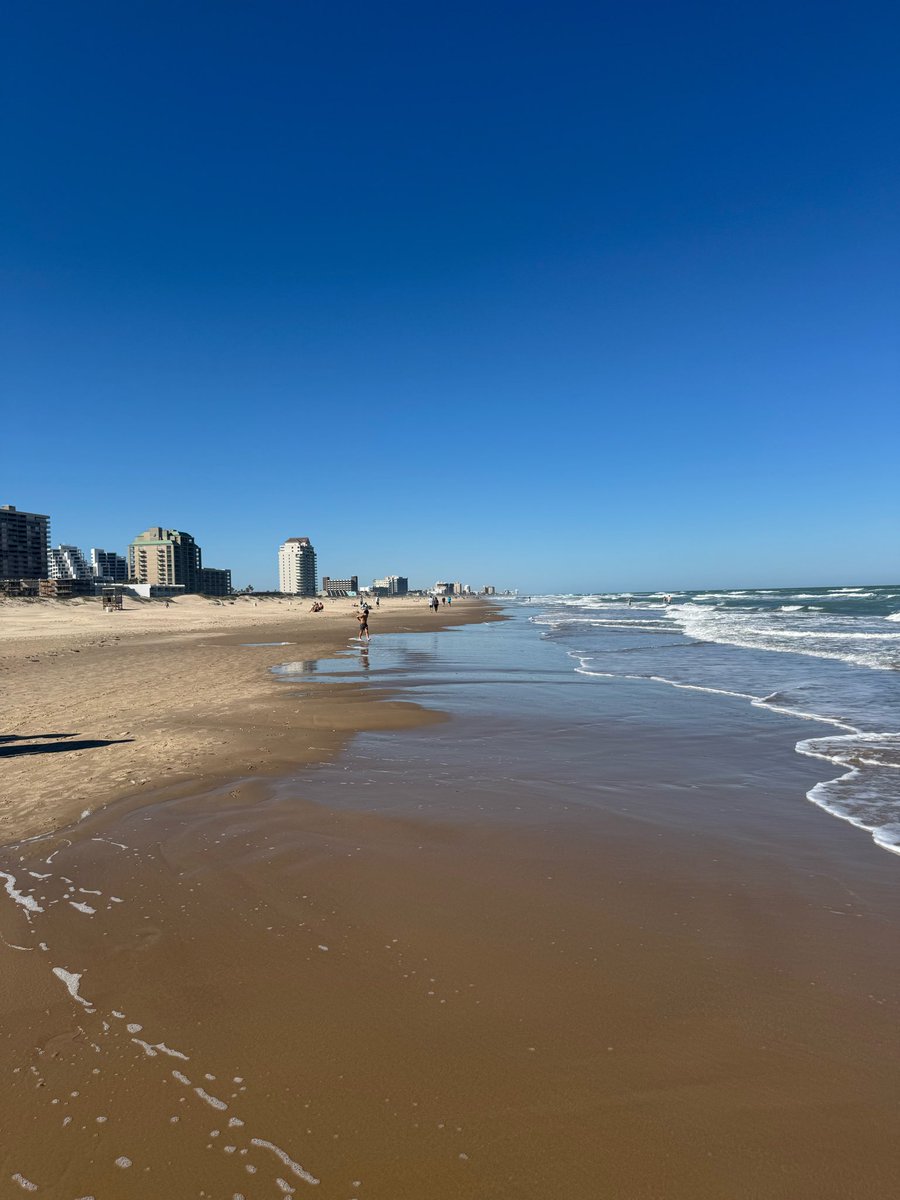 Waving to our friends who vacation in FL from across the Gulf of America.  Loving SPI!