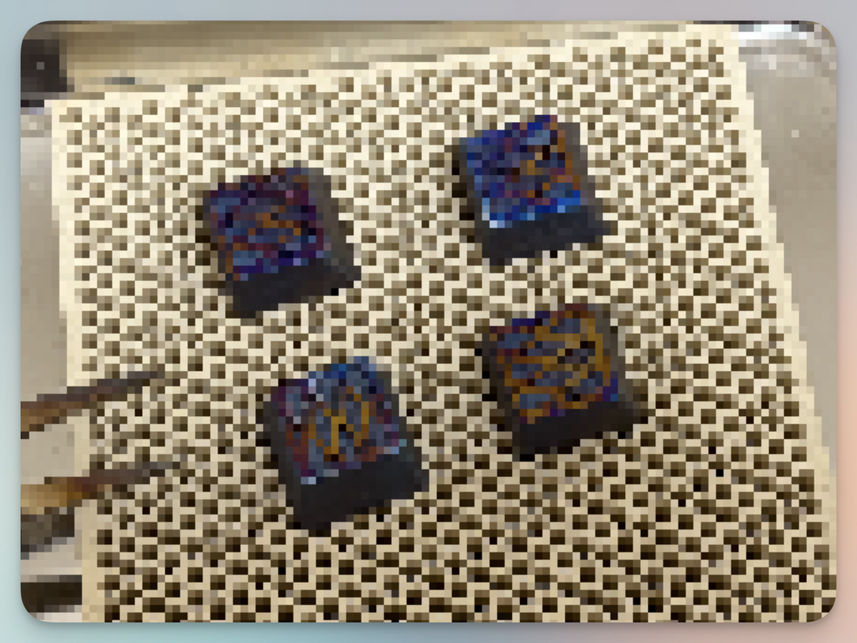 Murasaki_min's tweet photo. 2月21日、第3回 Metal Artisan Keycap Lab 開催。
デザインは当日まで非公開ですが、今回は鏡面とチタンブルーのコントラストが美しいキーキャップに仕上がります。

そして4月のmakLabでは、宝石の使用も計画中。
気になる方は、ぜひ告知をお見逃しなく。

#maklab #自作キーボード #キーキャップ https://t.co/GiL86XtNHF