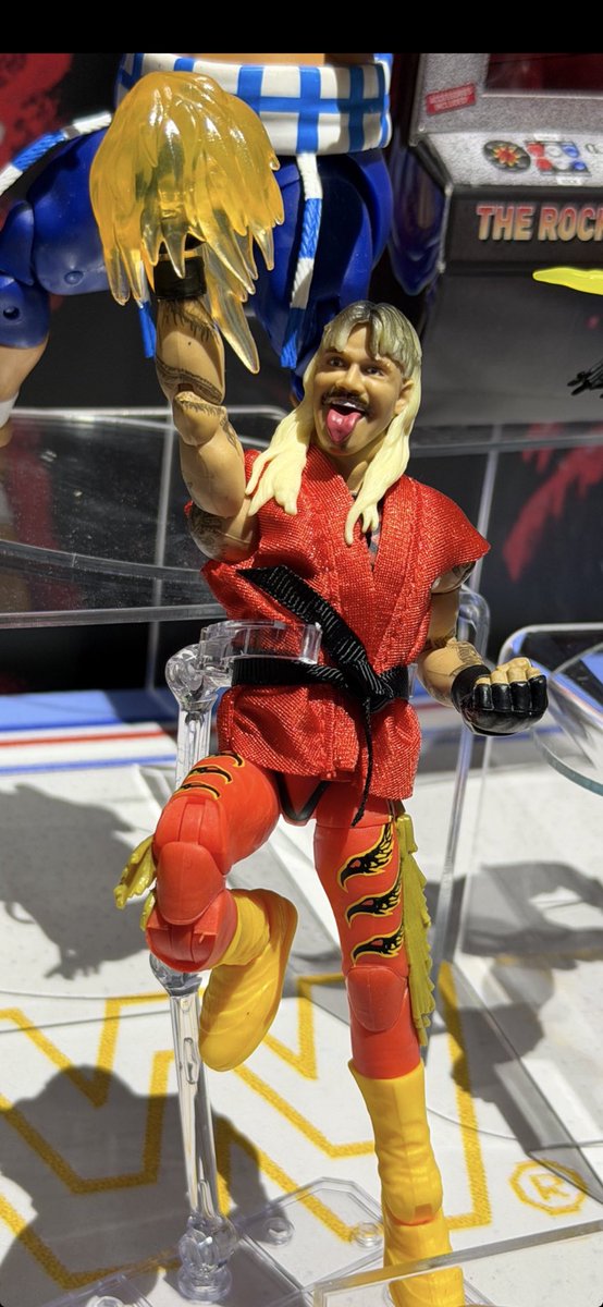 Why does this Street Fighter figure look like ⁦<a href="/luisjgomez/">Luis J. Gomez</a>⁩ with a mullet