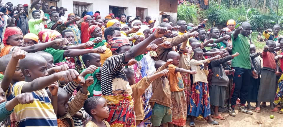 CnddFddButanyer's tweet image. #Kayanza 16.02.2026. Ubuserukizi bw'umugambwe @CnddFdd muri komine #Kayanza,bazindutse kumitumba itandatu yo muri zone #Jene.Muntumbero yo kwishikira kukivi kuraba uko inama nshingiro zipanze.Bongera ba bibutsa gukurikirana igiterwa c'ivoka ya ruhere.