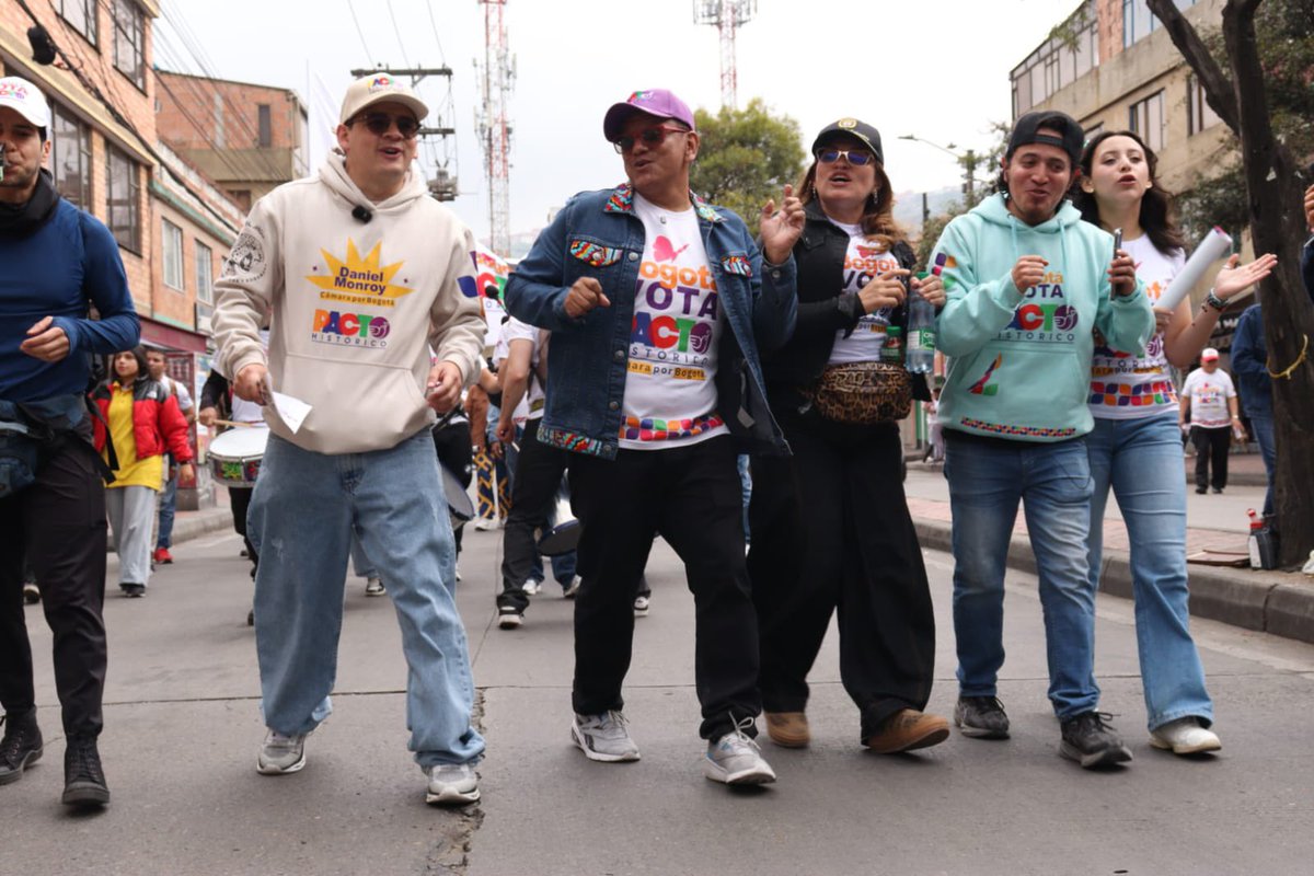 📍 Así se hace trabajo comunitario, en los territorios y con la gente 🫂. Ayer domigo, fue un día de Ollas Comunitarias 🍲, Junto a los Compañeros Candidatos a la Cámara x Bogotá, @heraclitol, <a href="/smilelalis/">Lalis 🐆</a>, @jairo_leon_vargas y @sandramireyanossaq, estuvimos en la localidad Ciudad