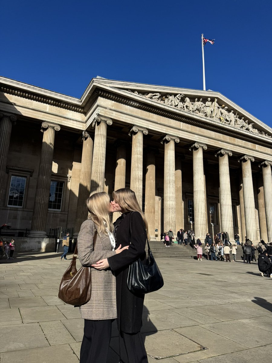 Per aspera ad astra tweet media