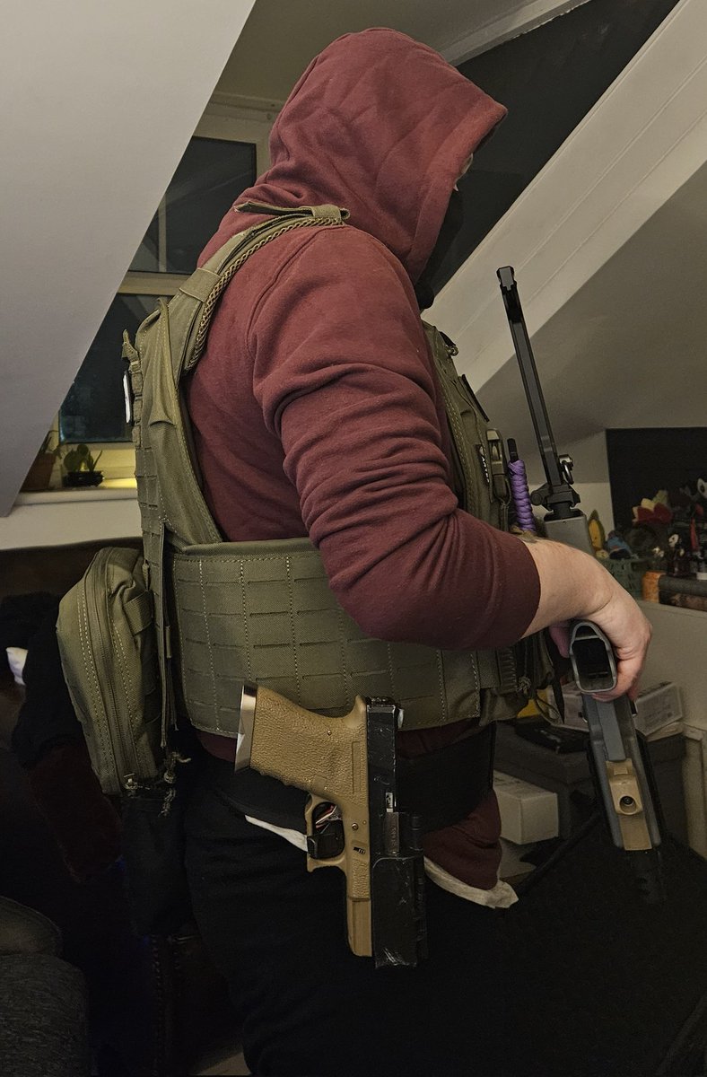 monsieurbowing tweet media