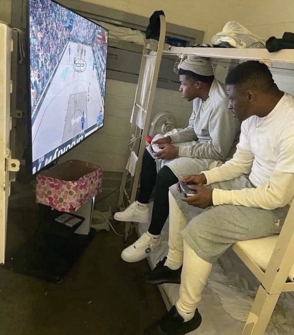 𝐌𝐚𝐭𝐭 𝐏𝐢𝐧𝐧𝐞𝐫 tweet media