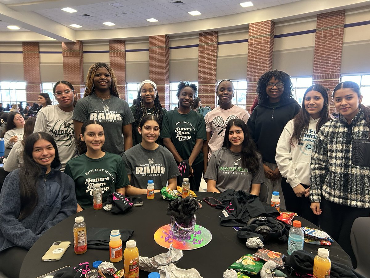Mayde Creek Volleyball tweet media