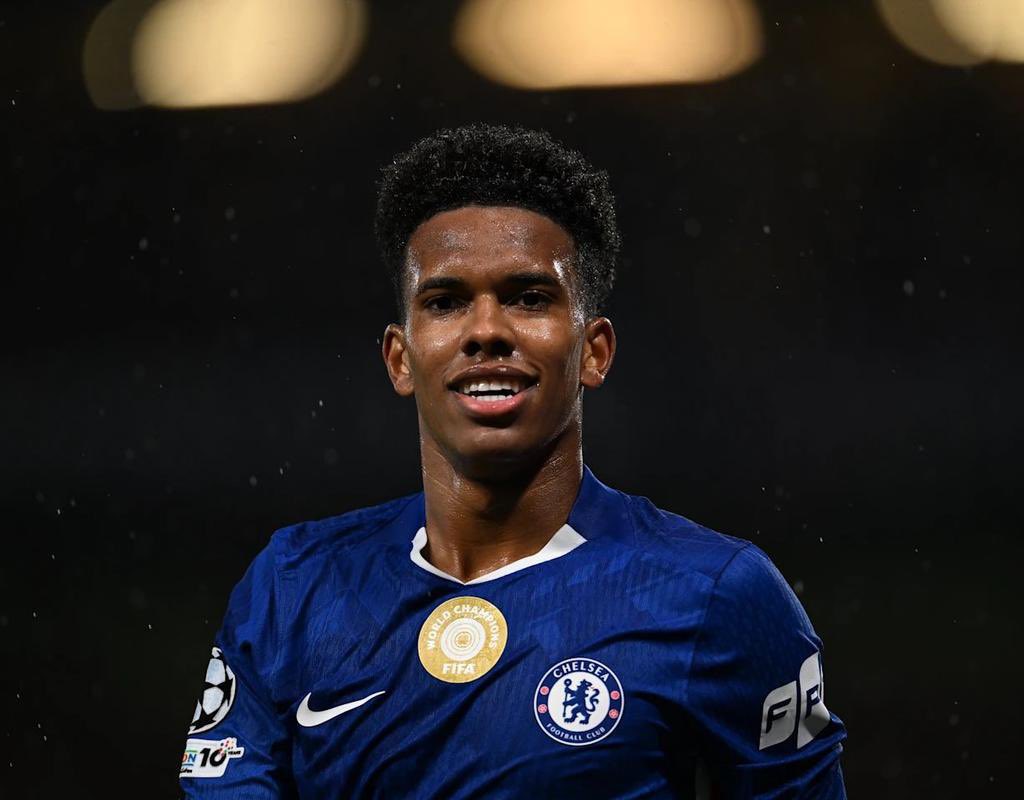 _CFCEd's tweet image. Happy Monday.

Here is Estevao to brighten your day.