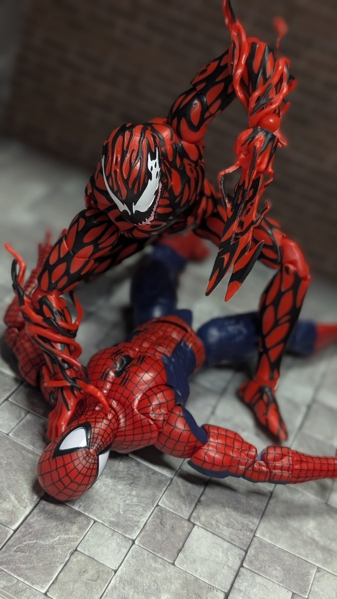↑遊びだしたら本気で止まらないぞ…マキシマムのスパイダーマンが個人