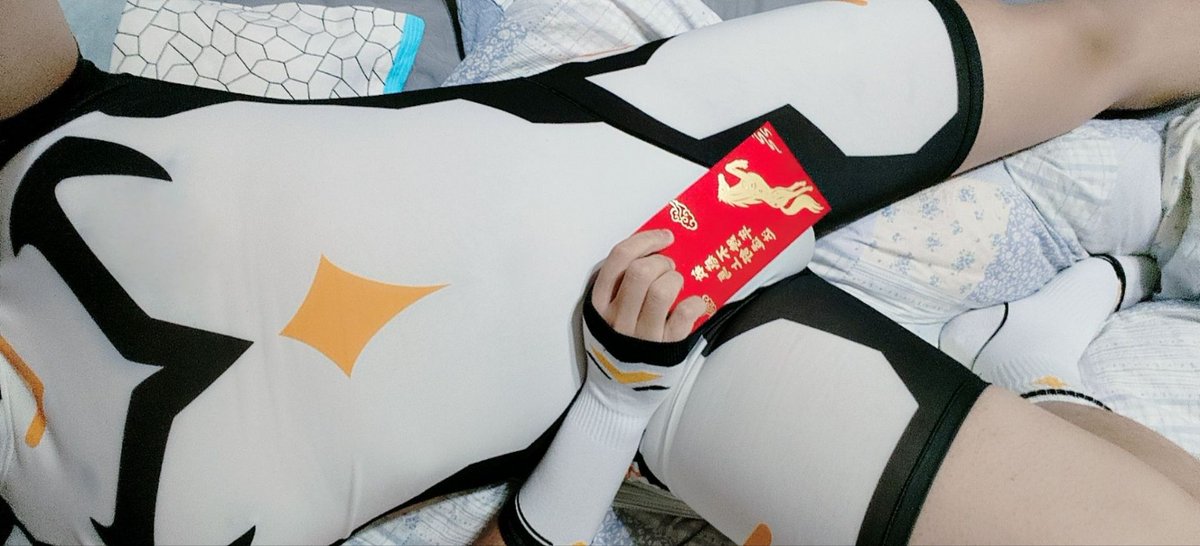 UniversalSet~ tweet media