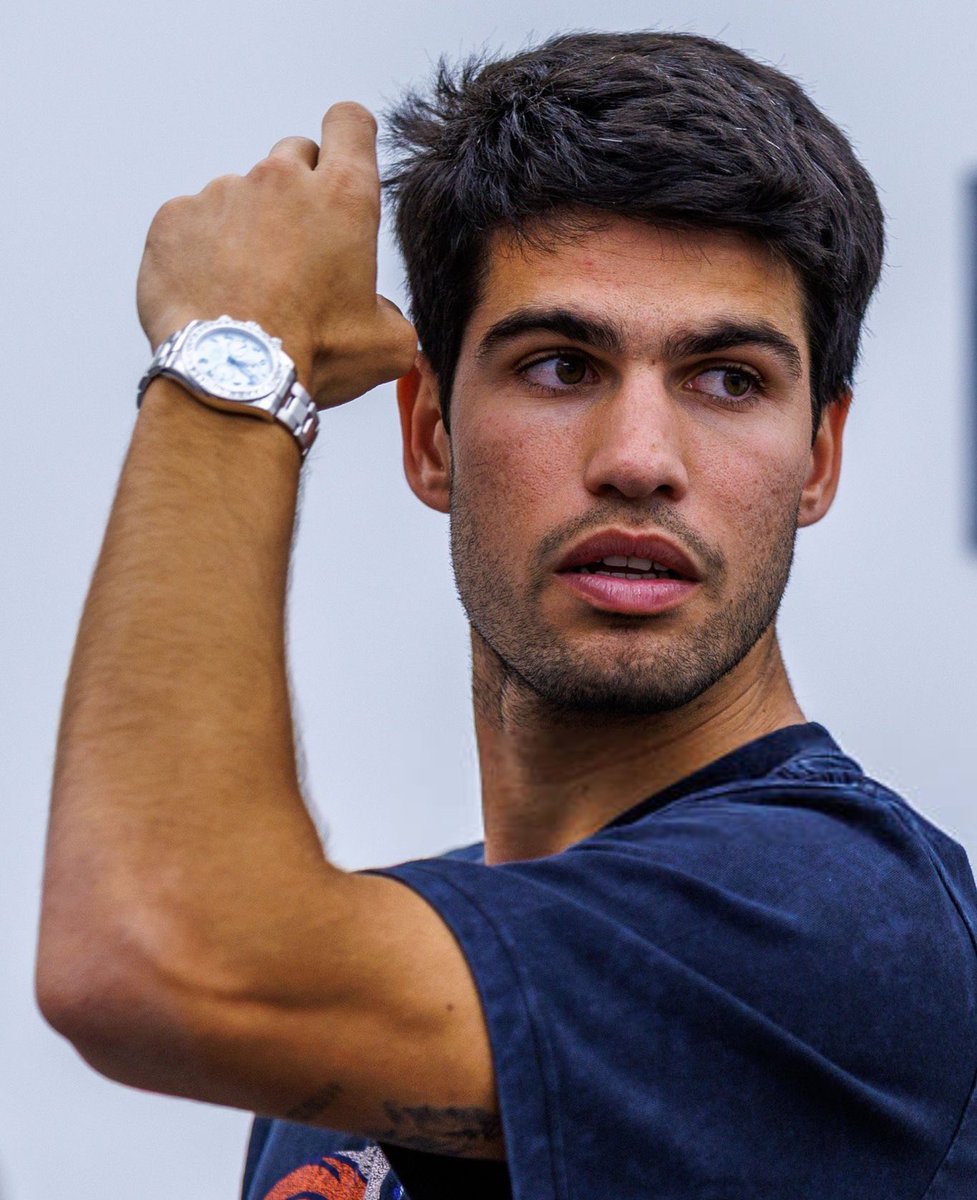 World of watches tweet media